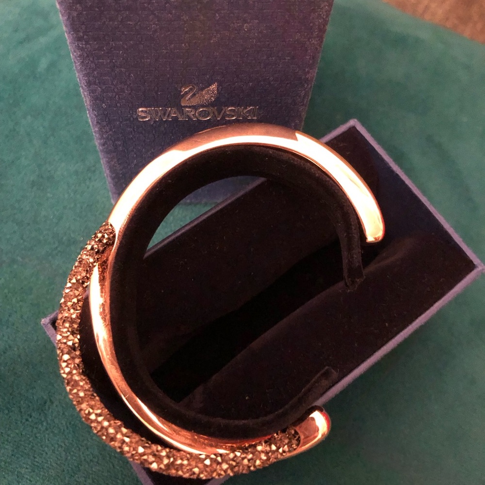 Cuff bracelet - Picture 2 of 4